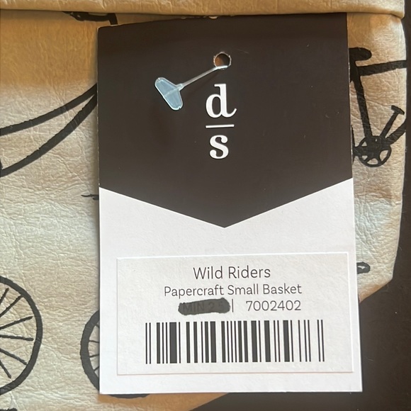 paper “baskets” set of 2-playful bicycle design-folds flat/nests between use-NWT - Picture 5 of 16